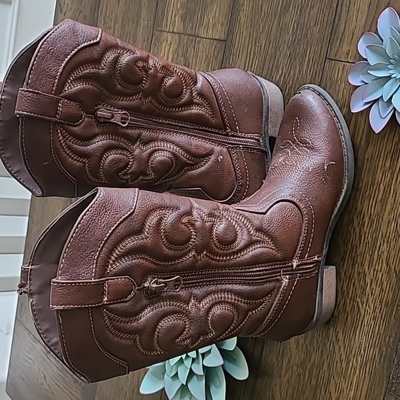 Cat and Jack Kids' Montana Zipper Western Cowgirl Boots Brown size 1 - Picture 3 of 6